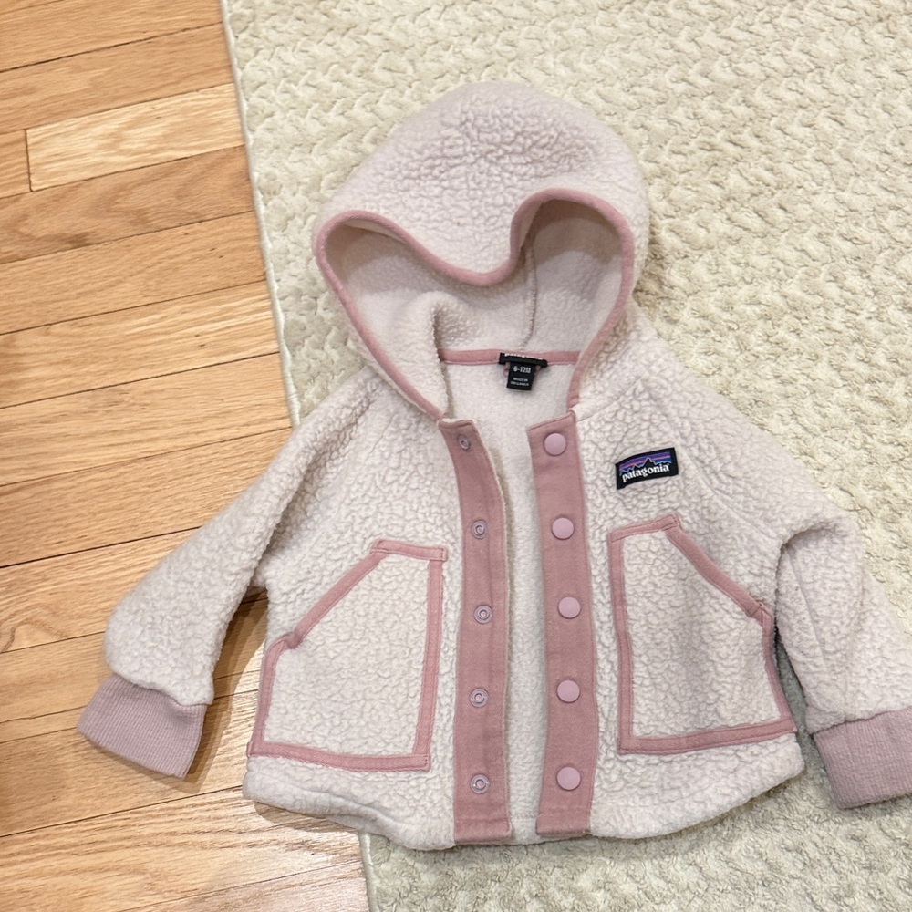 Patagonia Baby Fleece Jacket in Cream and Pink 6-12 months